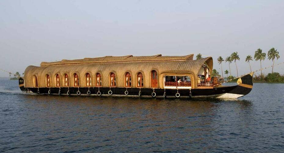 Jaziel Deluxe Houseboat, Alleppey 1
